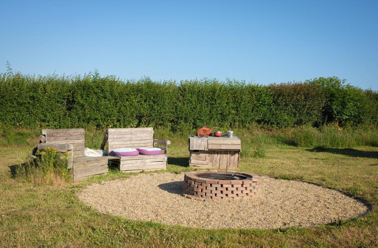 Get Away Hide Away Villa Dereham Екстериор снимка